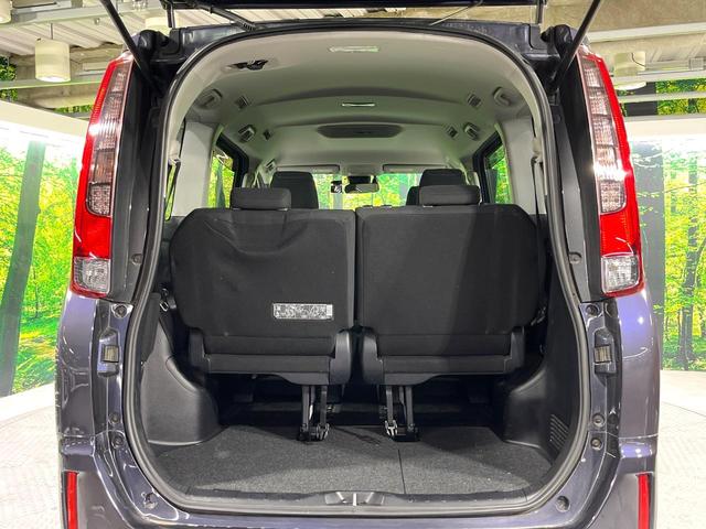 エスクァイア ハイブリッドＸｉ　禁煙車　７人乗り　セーフティセンス　純正ナビ　バックカメラ　両側電動スライド　前席シートヒーター　車線逸脱警報　オートハイビーム　ＬＥＤライト　デュアルオートエアコン　ドラレコ　スマートキー　ＥＴＣ（61枚目）