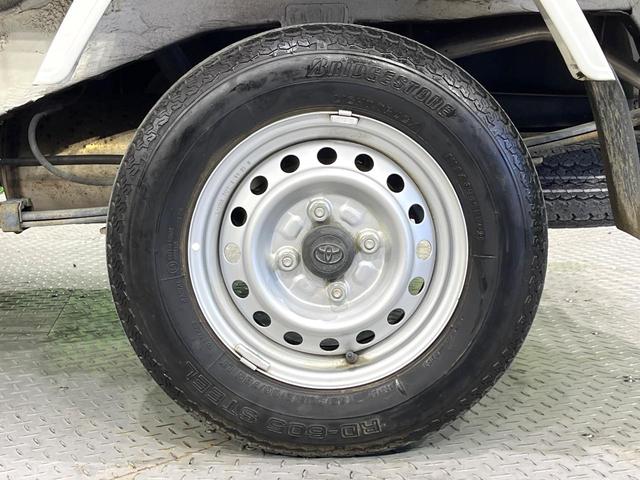 ピクシストラック スタンダード　禁煙車　スマートアシスト　誤発進抑制機能　純正オーディオ　コーナーセンサー　横滑り防止装置　アイドリングストップ　オートライト　オートハイビーム（30枚目）