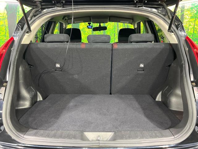 ジューク 15RX タイプV 禁煙車 純正ナビ バックカメラ ドラレコ ETC スマートキー オートエアコン オートライト アイドリングストップ プライバシーガラス Bluetooth 電動格納ミラー 革巻きステアリング(11枚目)