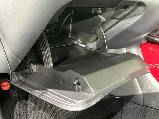 ジューク 15RX タイプV 禁煙車 純正ナビ バックカメラ ドラレコ ETC スマートキー オートエアコン オートライト アイドリングストップ プライバシーガラス Bluetooth 電動格納ミラー 革巻きステアリング(33枚目)