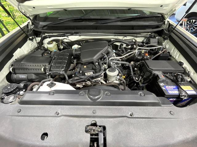 ランドクルーザープラド ＴＸ　後期型　７人乗り　４ＷＤ　禁煙車　セーフティセンス　メモリーナビ　バックカメラ　コーナーセンサー　ＬＥＤライト　オートハイビーム　レーダークルーズコントロール　ブラックルーフレール（18枚目）
