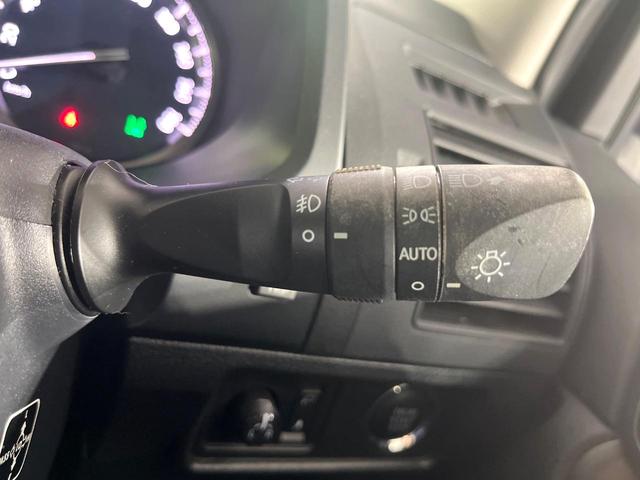 ランドクルーザープラド ＴＸ　後期型　７人乗り　４ＷＤ　禁煙車　セーフティセンス　メモリーナビ　バックカメラ　コーナーセンサー　ＬＥＤライト　オートハイビーム　レーダークルーズコントロール　ブラックルーフレール（24枚目）