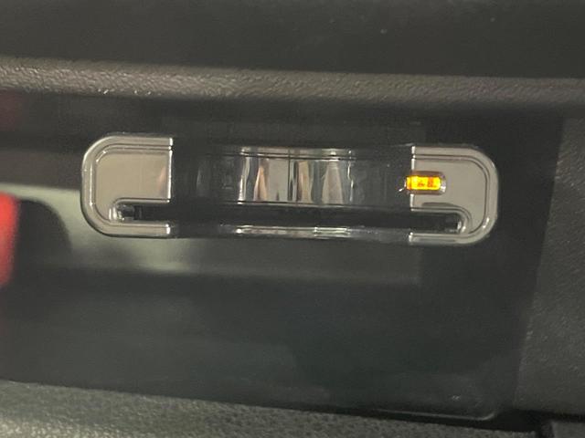 マーチ 12X 30thハピネス 禁煙車 特別仕様車 純正ナビ 地デジ バックカメラ スマートキー プッシュスタート ETC LEDライト ドラレコ 電動格納ミラー 15インチアルミホイール(5枚目)