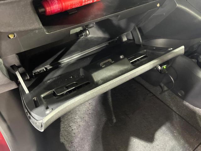 マーチ 12X 30thハピネス 禁煙車 特別仕様車 純正ナビ 地デジ バックカメラ スマートキー プッシュスタート ETC LEDライト ドラレコ 電動格納ミラー 15インチアルミホイール(41枚目)