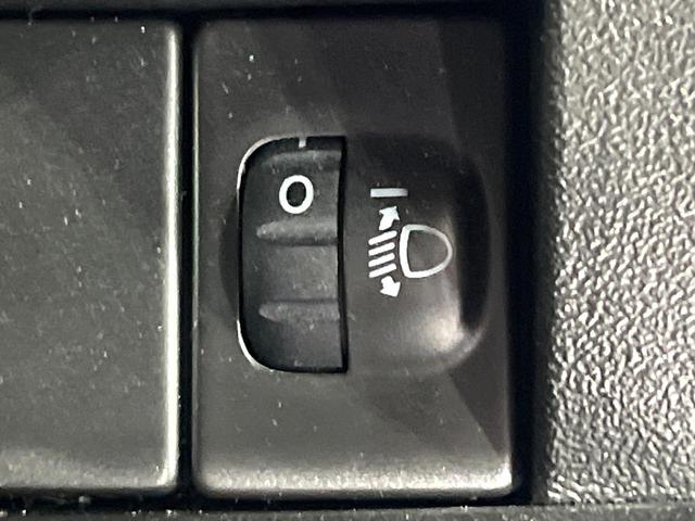 ジムニー ＸＧ　４ＷＤ　禁煙車　ＭＴ車　ターボ　セーフティサポート　デジタルインナーミラー　オートライト　ＬＥＤライト　車線逸脱警報　ダウンヒルアシストコントロール　アイドリングストップ　キーレス（29枚目）