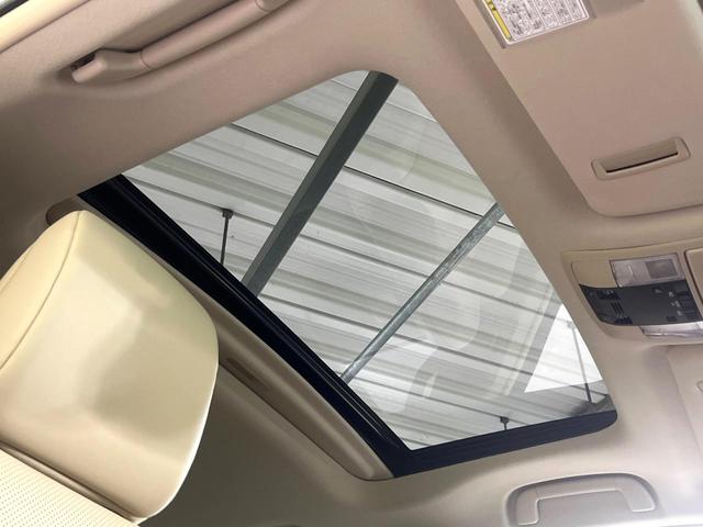 ランドクルーザープラド ＴＸ　Ｌパッケージ　禁煙車　７人乗　後期型　サンルーフ　ＢＩＧ－Ｘ９型ナビ　バックカメラ　シートエアコン　ルーフレール　前席パワーシート　ＥＴＣ　レーダークルーズコントロール　ＬＥＤライト　オートハイビーム　ベージュ革（2枚目）