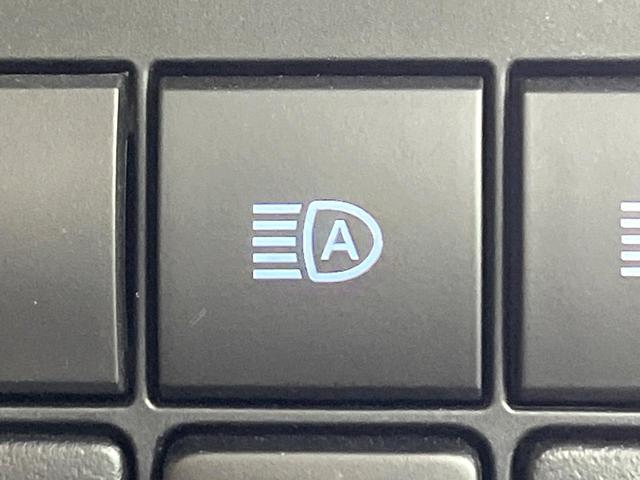 ランドクルーザープラド ＴＸ　Ｌパッケージ　禁煙車　７人乗　後期型　サンルーフ　ＢＩＧ－Ｘ９型ナビ　バックカメラ　シートエアコン　ルーフレール　前席パワーシート　ＥＴＣ　レーダークルーズコントロール　ＬＥＤライト　オートハイビーム　ベージュ革（32枚目）