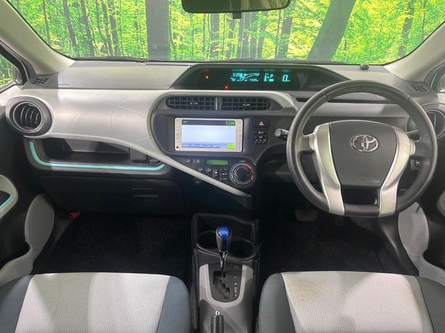 アクア Ｓ　禁煙車　純正ナビ　Ｂｌｕｅｔｏｏｔｈ再生　オートエアコン　ＥＴＣ　キーレスエントリー　純正１５インチアルミホイール　電動格納ミラー　スペアタイヤ　ライトレベライザー（2枚目）