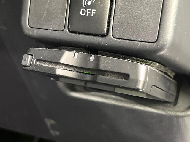 アクア Ｓ　禁煙車　純正ナビ　Ｂｌｕｅｔｏｏｔｈ再生　オートエアコン　ＥＴＣ　キーレスエントリー　純正１５インチアルミホイール　電動格納ミラー　スペアタイヤ　ライトレベライザー（5枚目）