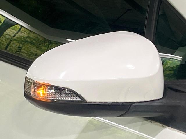 アクア Ｓ　禁煙車　純正ナビ　Ｂｌｕｅｔｏｏｔｈ再生　オートエアコン　ＥＴＣ　キーレスエントリー　純正１５インチアルミホイール　電動格納ミラー　スペアタイヤ　ライトレベライザー（7枚目）