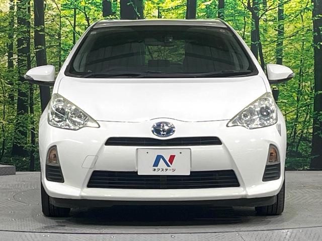 アクア Ｓ　禁煙車　純正ナビ　Ｂｌｕｅｔｏｏｔｈ再生　オートエアコン　ＥＴＣ　キーレスエントリー　純正１５インチアルミホイール　電動格納ミラー　スペアタイヤ　ライトレベライザー（14枚目）