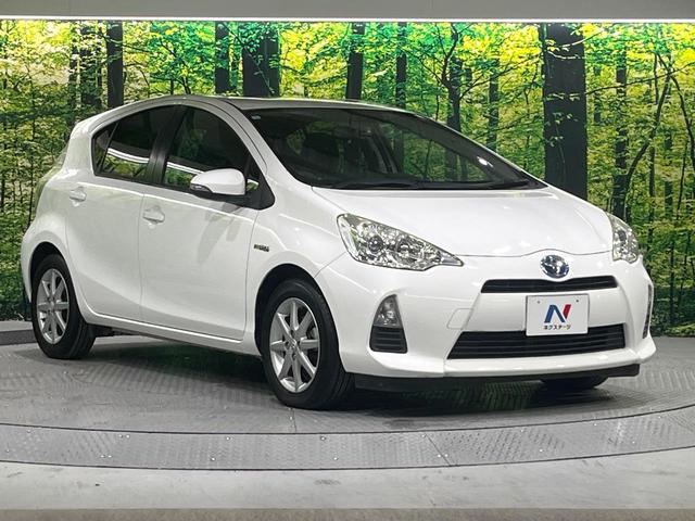 アクア Ｓ　禁煙車　純正ナビ　Ｂｌｕｅｔｏｏｔｈ再生　オートエアコン　ＥＴＣ　キーレスエントリー　純正１５インチアルミホイール　電動格納ミラー　スペアタイヤ　ライトレベライザー（16枚目）