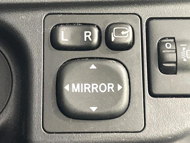 アクア Ｓ　禁煙車　純正ナビ　Ｂｌｕｅｔｏｏｔｈ再生　オートエアコン　ＥＴＣ　キーレスエントリー　純正１５インチアルミホイール　電動格納ミラー　スペアタイヤ　ライトレベライザー（27枚目）