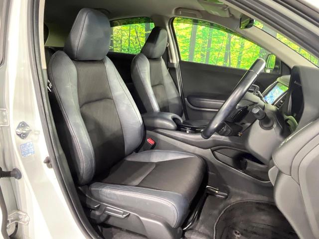 ヴェゼル ハイブリッドＺ・ホンダセンシング　禁煙車　後期型　衝突軽減装置　純正ナビ　バックカメラ　前席シートヒーター　パドルシフト　オートエアコン　ＬＥＤライト　オートライト　ＥＴＣ　レーンアシスト　純正１７インチＡＷ　アダプティブクルーズ（8枚目）