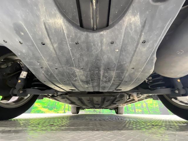 ヴェゼル ハイブリッドＺ・ホンダセンシング　禁煙車　後期型　衝突軽減装置　純正ナビ　バックカメラ　前席シートヒーター　パドルシフト　オートエアコン　ＬＥＤライト　オートライト　ＥＴＣ　レーンアシスト　純正１７インチＡＷ　アダプティブクルーズ（19枚目）