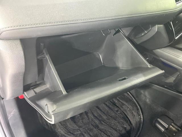 ヴェゼル ハイブリッドＺ・ホンダセンシング　禁煙車　後期型　衝突軽減装置　純正ナビ　バックカメラ　前席シートヒーター　パドルシフト　オートエアコン　ＬＥＤライト　オートライト　ＥＴＣ　レーンアシスト　純正１７インチＡＷ　アダプティブクルーズ（39枚目）