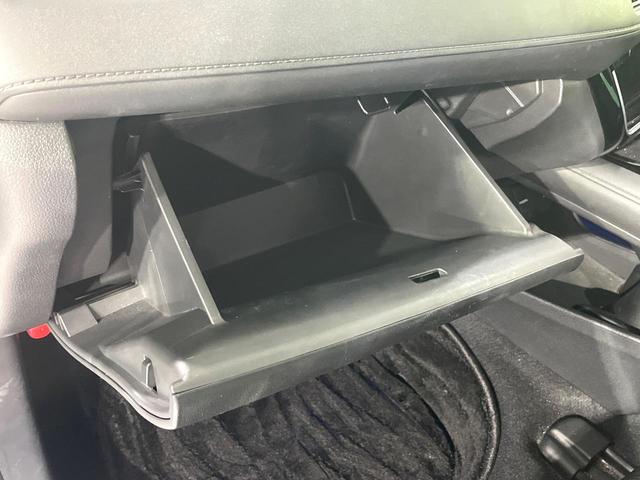 ヴェゼル ハイブリッドＺ・ホンダセンシング　禁煙車　後期型　衝突軽減装置　純正ナビ　バックカメラ　前席シートヒーター　パドルシフト　オートエアコン　ＬＥＤライト　オートライト　ＥＴＣ　レーンアシスト　純正１７インチＡＷ　アダプティブクルーズ（40枚目）