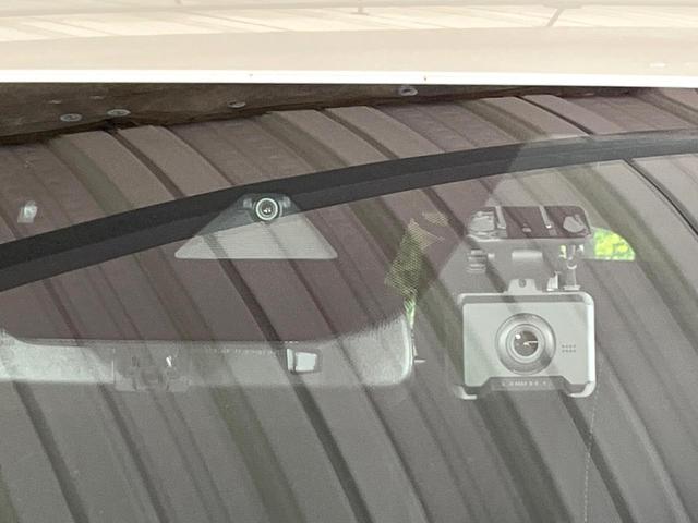 ＣＸ－８ ＸＤプロアクティブ　禁煙車　フリップダウンモニター　衝突軽減装置　マツダコネクト　３６０°ビューモニター　レーダークルーズ　シートヒーター　メモリーシート　ステアリングヒーター　リアオートエアコン　ＥＴＣ　ドラレコ（4枚目）