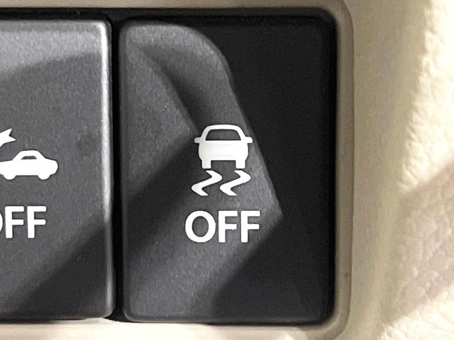 スペーシア ハイブリッドX 禁煙車 衝突軽減装置 純正ナビ 両側電動スライド シートヒーター 誤発進抑制機能 車線逸脱警報 オートエアコン オートライト スマートキー ロールサンシェード 後席サーキュレーター(25枚目)