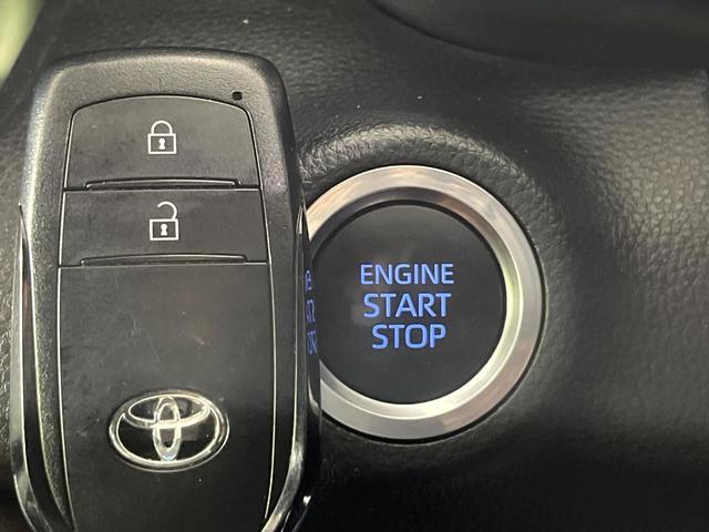 ヤリス X 禁煙車 衝突軽減装置 純正ディスプレイオーディオ バックカメラ クリアランスソナー オートハイビーム スマートキー Bluetooth ステアリングスイッチ バニティミラー(7枚目)