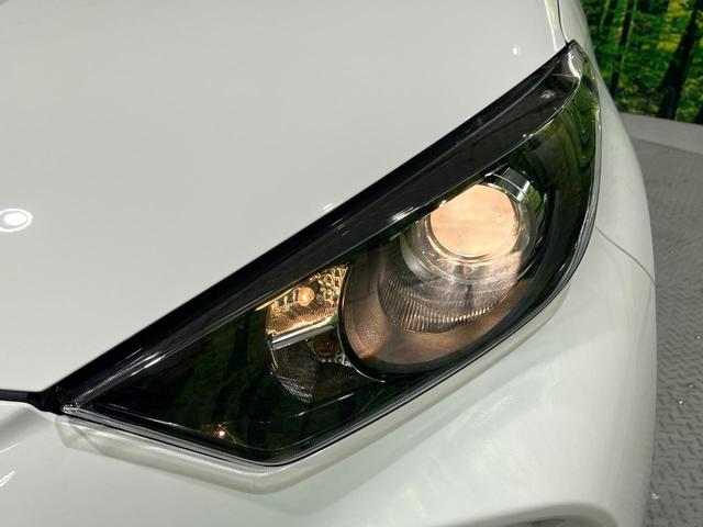 ヤリス X 禁煙車 衝突軽減装置 純正ディスプレイオーディオ バックカメラ クリアランスソナー オートハイビーム スマートキー Bluetooth ステアリングスイッチ バニティミラー(12枚目)