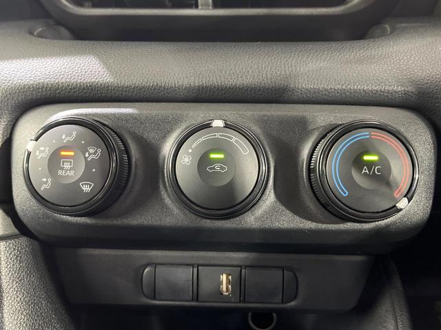 ヤリス X 禁煙車 衝突軽減装置 純正ディスプレイオーディオ バックカメラ クリアランスソナー オートハイビーム スマートキー Bluetooth ステアリングスイッチ バニティミラー(28枚目)