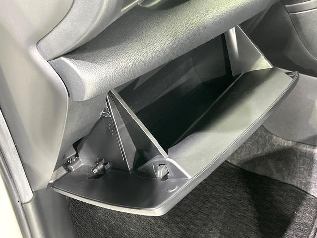 ヤリス X 禁煙車 衝突軽減装置 純正ディスプレイオーディオ バックカメラ クリアランスソナー オートハイビーム スマートキー Bluetooth ステアリングスイッチ バニティミラー(35枚目)