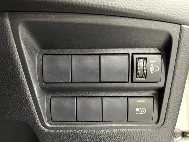 ヤリス X 禁煙車 衝突軽減装置 純正ディスプレイオーディオ バックカメラ クリアランスソナー オートハイビーム スマートキー Bluetooth ステアリングスイッチ バニティミラー(38枚目)