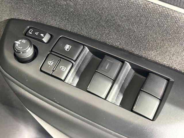 ヤリス X 禁煙車 衝突軽減装置 純正ディスプレイオーディオ バックカメラ クリアランスソナー オートハイビーム スマートキー Bluetooth ステアリングスイッチ バニティミラー(41枚目)