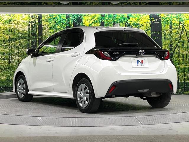 ヤリス X 禁煙車 衝突軽減装置 純正ディスプレイオーディオ バックカメラ クリアランスソナー オートハイビーム スマートキー Bluetooth ステアリングスイッチ バニティミラー(43枚目)