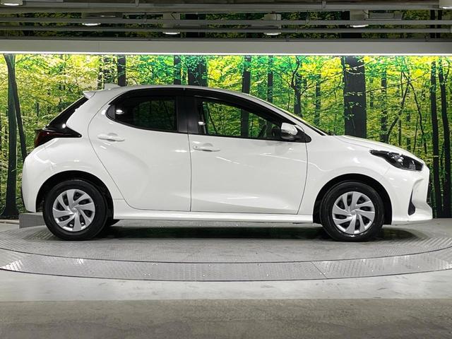 ヤリス X 禁煙車 衝突軽減装置 純正ディスプレイオーディオ バックカメラ クリアランスソナー オートハイビーム スマートキー Bluetooth ステアリングスイッチ バニティミラー(44枚目)