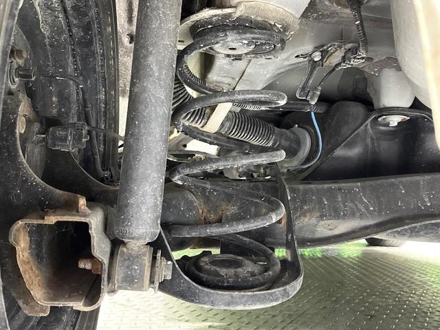 ヤリス X 禁煙車 衝突軽減装置 純正ディスプレイオーディオ バックカメラ クリアランスソナー オートハイビーム スマートキー Bluetooth ステアリングスイッチ バニティミラー(51枚目)