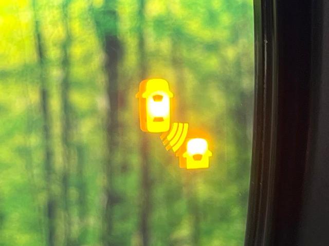 セレナ ハイウェイスターＶ　禁煙車　プロパイロット　衝突軽減装置　純正１０型ナビ　アラウンドビューモニター　ハンズフリー両側電動スライド　ブラインドスポットモニター　デジタルインナーミラー　ＬＥＤヘッド＆フォグ　ＥＴＣ（22枚目）