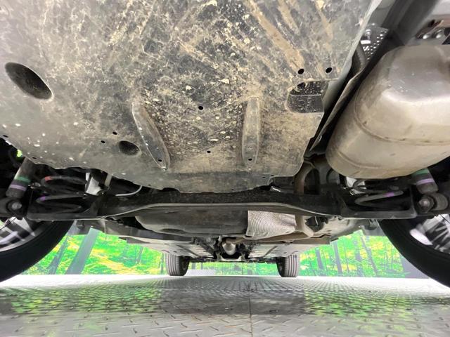 ヤリスクロス ハイブリッドＺ　禁煙車　セーフティセンス　ナビ機能付純正ディスプレイ　全周囲カメラ　ブラインドスポットモニター　前席シートヒーター　パワーシート　ステアリングヒーター　オートハイビーム　ＬＥＤライト　純正１８ＡＷ（19枚目）