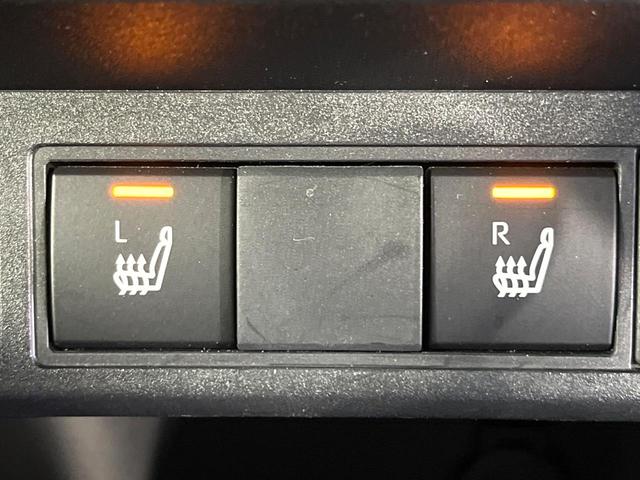 ヤリスクロス ハイブリッドＺ　禁煙車　セーフティセンス　ナビ機能付純正ディスプレイ　全周囲カメラ　ブラインドスポットモニター　前席シートヒーター　パワーシート　ステアリングヒーター　オートハイビーム　ＬＥＤライト　純正１８ＡＷ（21枚目）