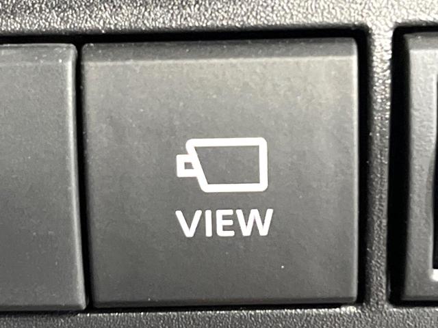 ヤリスクロス ハイブリッドＺ　禁煙車　セーフティセンス　ナビ機能付純正ディスプレイ　全周囲カメラ　ブラインドスポットモニター　前席シートヒーター　パワーシート　ステアリングヒーター　オートハイビーム　ＬＥＤライト　純正１８ＡＷ（33枚目）