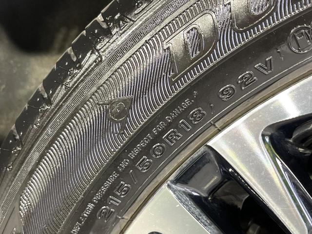 ヤリスクロス ハイブリッドＺ　禁煙車　セーフティセンス　ナビ機能付純正ディスプレイ　全周囲カメラ　ブラインドスポットモニター　前席シートヒーター　パワーシート　ステアリングヒーター　オートハイビーム　ＬＥＤライト　純正１８ＡＷ（47枚目）