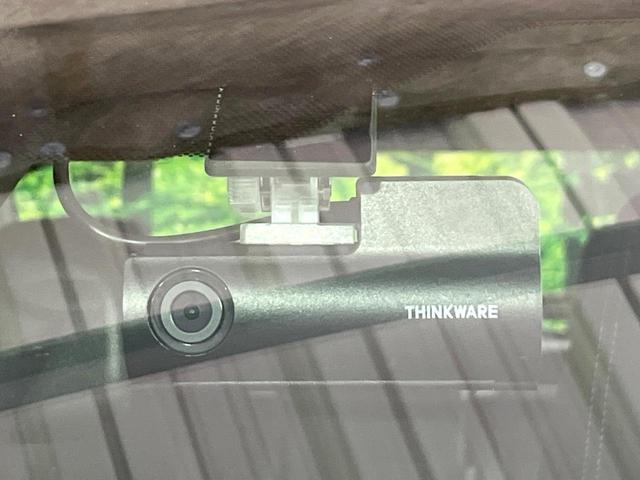 ヤリスクロス ハイブリッドＺ　禁煙車　セーフティセンス　ナビ機能付純正ディスプレイ　全周囲カメラ　ブラインドスポットモニター　前席シートヒーター　パワーシート　ステアリングヒーター　オートハイビーム　ＬＥＤライト　純正１８ＡＷ（49枚目）