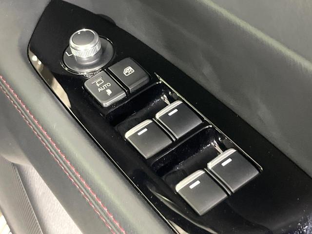 ＣＸ－５ ＸＤ　ブラックトーンエディション　禁煙車　衝突軽減装置　純正１０．２５インチディスプレイ　全周囲カメラ　前席シートヒーター　パワーシート　ステアリングヒーター　パドルシフト　車線逸脱警報　コーナーセンサー　ＬＥＤライト　純正１９ＡＷ（55枚目）