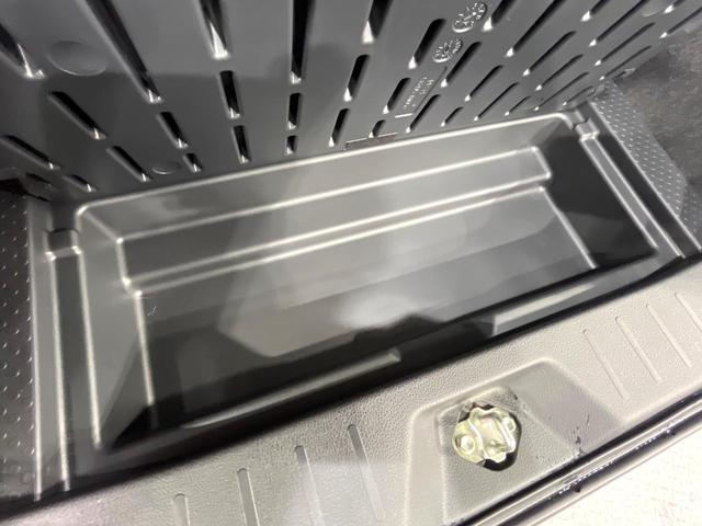 タンク G S 禁煙車 衝突被害軽減装置 純正9型ナビ バックカメラ 両側電動スライド オートエアコン クルーズコントロール LEDライト オートライト 後席サンシェード ステアリングスイッチ スマートキー(48枚目)