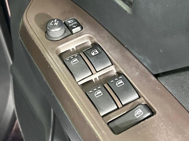 タンク G S 禁煙車 衝突被害軽減装置 純正9型ナビ バックカメラ 両側電動スライド オートエアコン クルーズコントロール LEDライト オートライト 後席サンシェード ステアリングスイッチ スマートキー(49枚目)