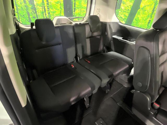 セレナ e-パワー ハイウェイスターV 禁煙車 セーフティパックB プロパイロット 衝突軽減 純正9型ナビ フリップダウンモニター 全周囲カメラ 両側電動ドア デジタルインナーミラー 電動パーキングブレーキ リアオートエアコン ETC(11枚目)