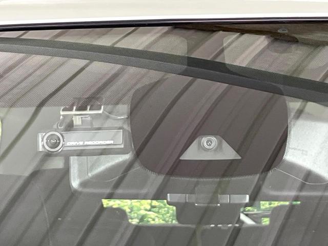 セレナ e-パワー ハイウェイスターV 禁煙車 セーフティパックB プロパイロット 衝突軽減 純正9型ナビ フリップダウンモニター 全周囲カメラ 両側電動ドア デジタルインナーミラー 電動パーキングブレーキ リアオートエアコン ETC(22枚目)