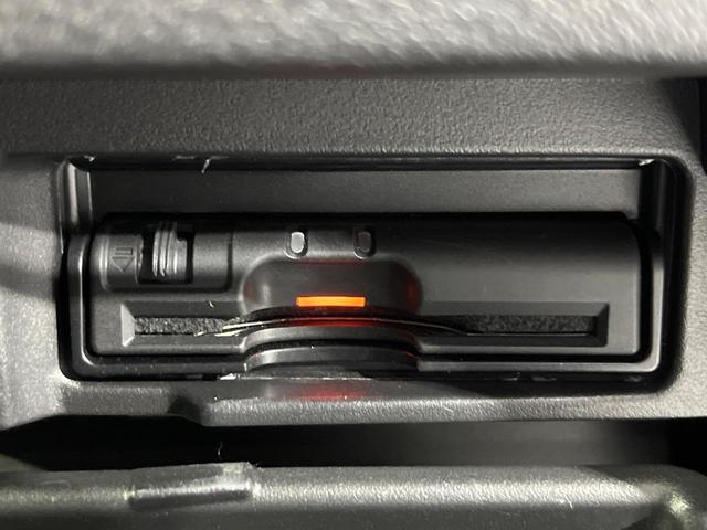 セレナ e-パワー ハイウェイスターV 禁煙車 セーフティパックB プロパイロット 衝突軽減 純正9型ナビ フリップダウンモニター 全周囲カメラ 両側電動ドア デジタルインナーミラー 電動パーキングブレーキ リアオートエアコン ETC(29枚目)