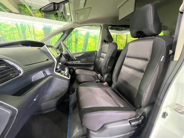 セレナ e-パワー ハイウェイスターV 禁煙車 セーフティパックB プロパイロット 衝突軽減 純正9型ナビ フリップダウンモニター 全周囲カメラ 両側電動ドア デジタルインナーミラー 電動パーキングブレーキ リアオートエアコン ETC(39枚目)