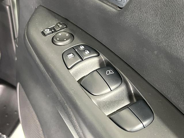 セレナ e-パワー ハイウェイスターV 禁煙車 セーフティパックB プロパイロット 衝突軽減 純正9型ナビ フリップダウンモニター 全周囲カメラ 両側電動ドア デジタルインナーミラー 電動パーキングブレーキ リアオートエアコン ETC(48枚目)