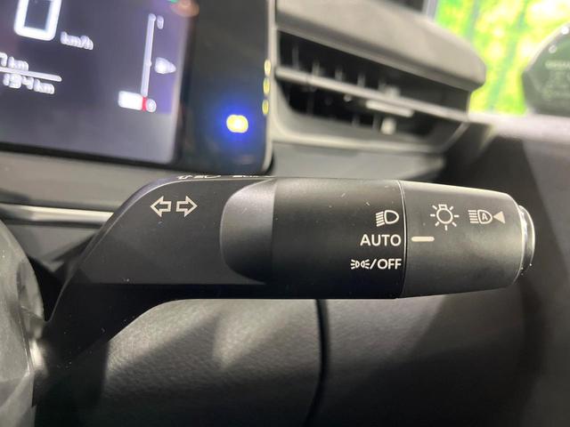 ノート Ｘ　禁煙車　衝突被害軽減装置　純正９型ディスプレイ　オートエアコン　電動パーキングブレーキ　ＬＥＤライト　オートライト　スマートキー　プッシュスタート　ステアリングスイッチ　シートリフター（22枚目）