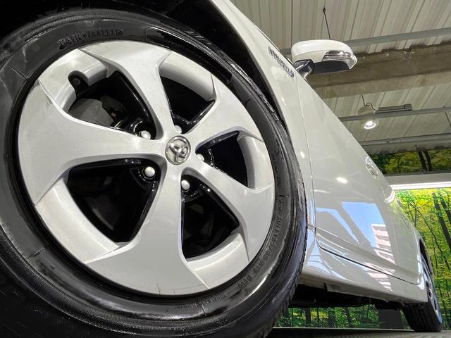 プリウス S 禁煙車 純正8型ナビ バックカメラ ドラレコ ETC HIDヘッド オートライト オートエアコン スマートキー フルセグ Bluetooth 純正15インチAW 横滑り機能 電動格納ミラー(12枚目)