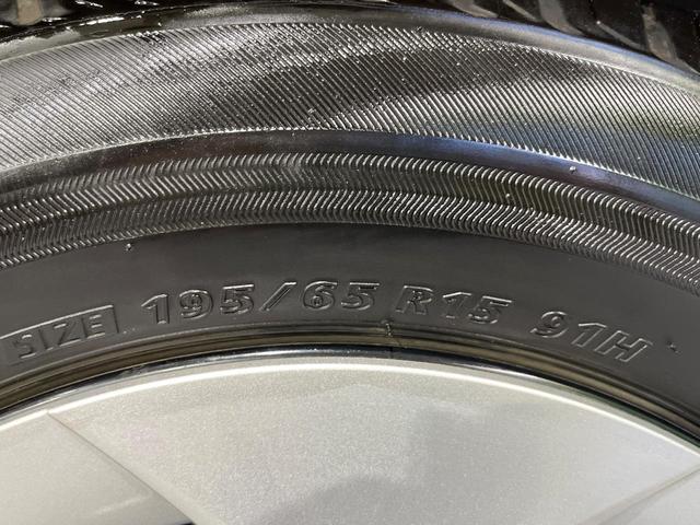 プリウス S 禁煙車 純正8型ナビ バックカメラ ドラレコ ETC HIDヘッド オートライト オートエアコン スマートキー フルセグ Bluetooth 純正15インチAW 横滑り機能 電動格納ミラー(47枚目)