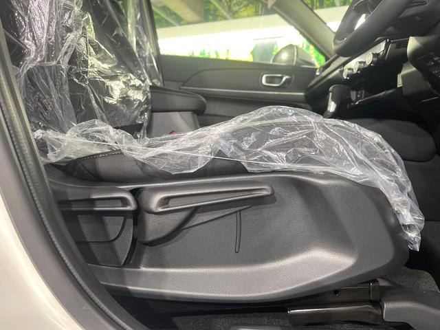 ヴェゼル e:HEV Z 登録済未使用車 純正9型ナビ マルチビューカメラ レーダークルーズ ブラインドスポットモニター パワーバックドア シートヒーター ETC ワイヤレス充電器 デュアルエアコン LEDヘッド&フォグ(38枚目)